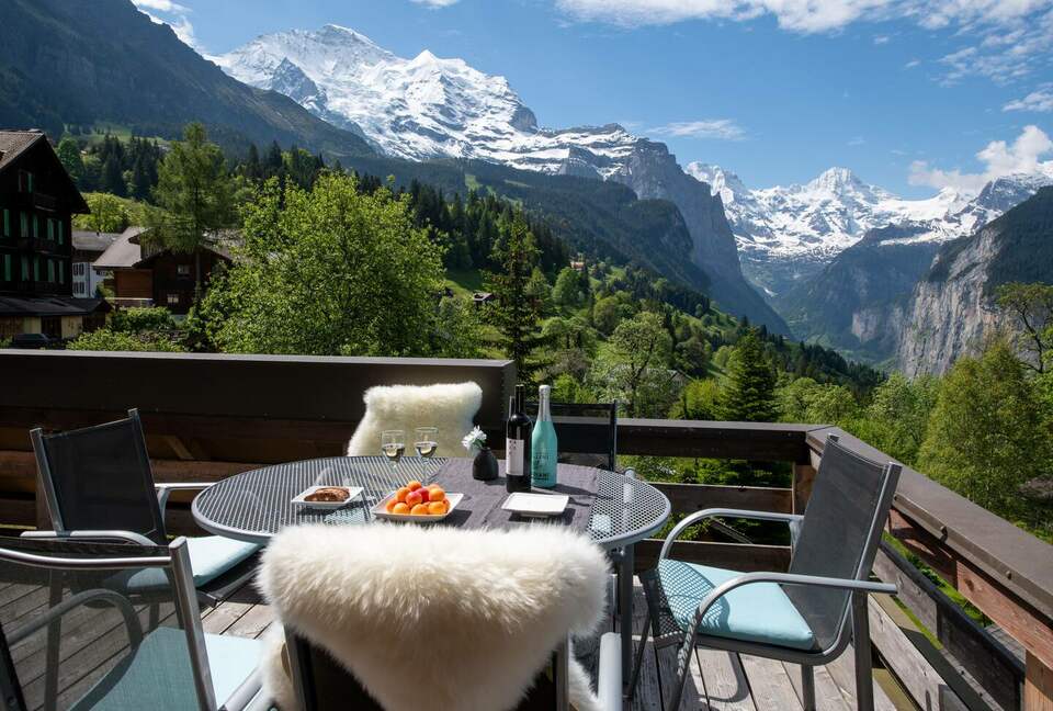 A Sophisticated Mountain Retreat in Wengen - Wengen, Switzerland