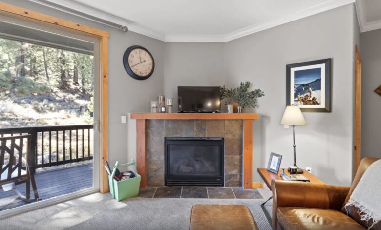 Stylish Truckee Getaway Close to Skiing - Truckee, California