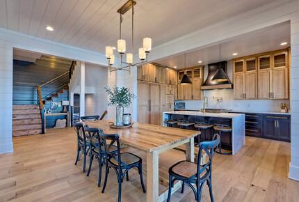 Sunset Views and Sophisticated Lakefront Living - Hayesville, North Carolina