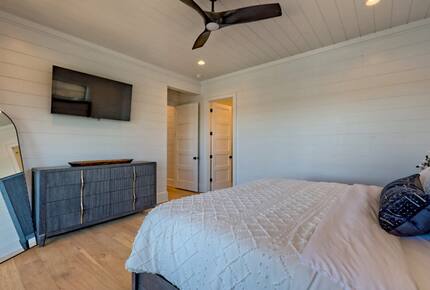 Sunset Views and Sophisticated Lakefront Living - Hayesville, North Carolina