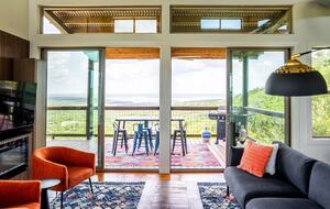 Canyon Lake Escape with Captivating Views - Canyon Lake, Texas