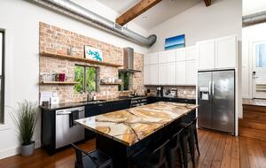 Canyon Lake Escape with Captivating Views - Canyon Lake, Texas