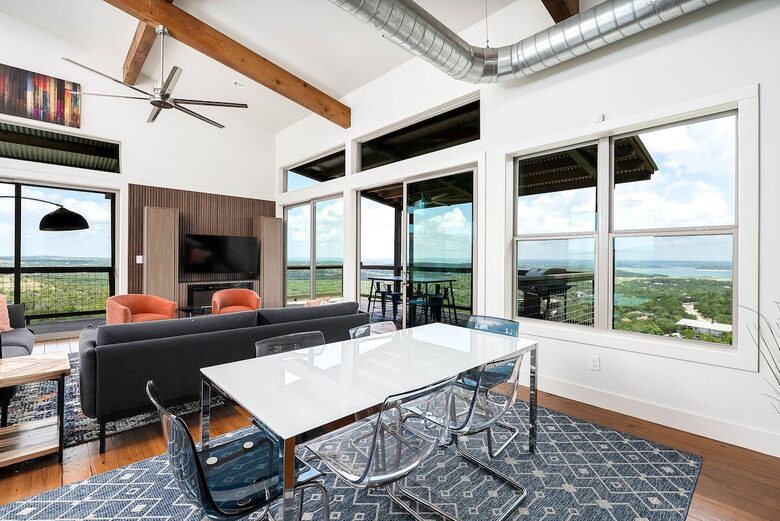 Canyon Lake Escape with Captivating Views - Canyon Lake, Texas