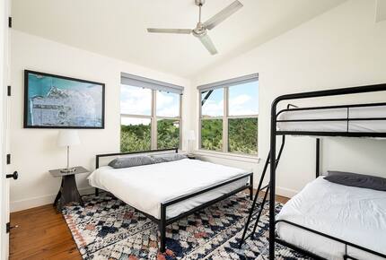 Canyon Lake Escape with Captivating Views - Canyon Lake, Texas