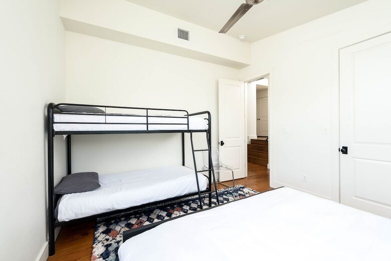 Canyon Lake Escape with Captivating Views - Canyon Lake, Texas