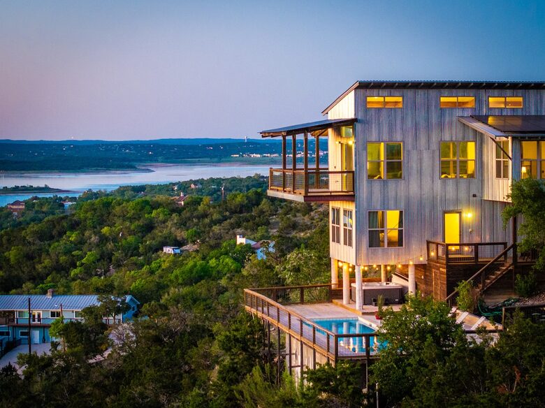 Canyon Lake Escape with Captivating Views - Canyon Lake, Texas