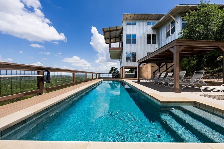 Canyon Lake Escape with Captivating Views - Canyon Lake, Texas