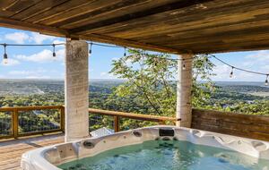 Canyon Lake Escape with Captivating Views - Canyon Lake, Texas