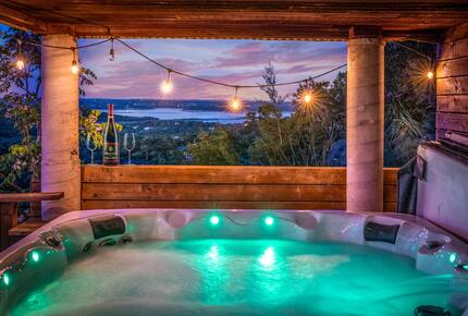 Canyon Lake Escape with Captivating Views - Canyon Lake, Texas