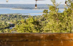 Canyon Lake Escape with Captivating Views - Canyon Lake, Texas