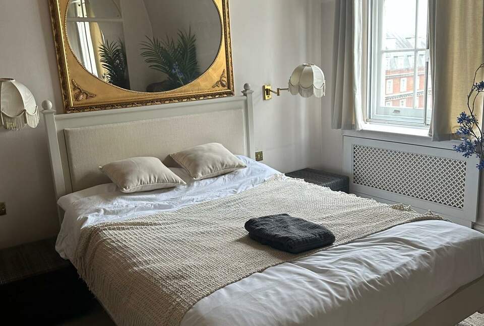 Grosvenor Square Residence in the Heart of Mayfair - London, United Kingdom