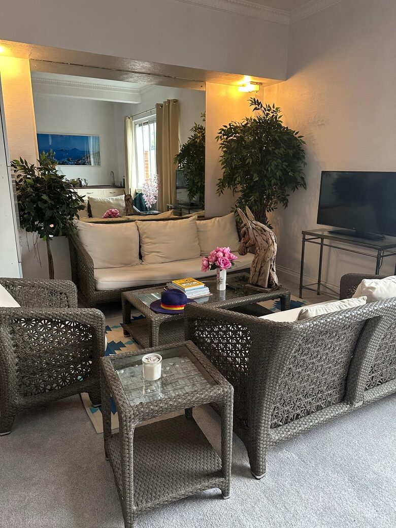 Grosvenor Square Residence in the Heart of Mayfair - London, United Kingdom