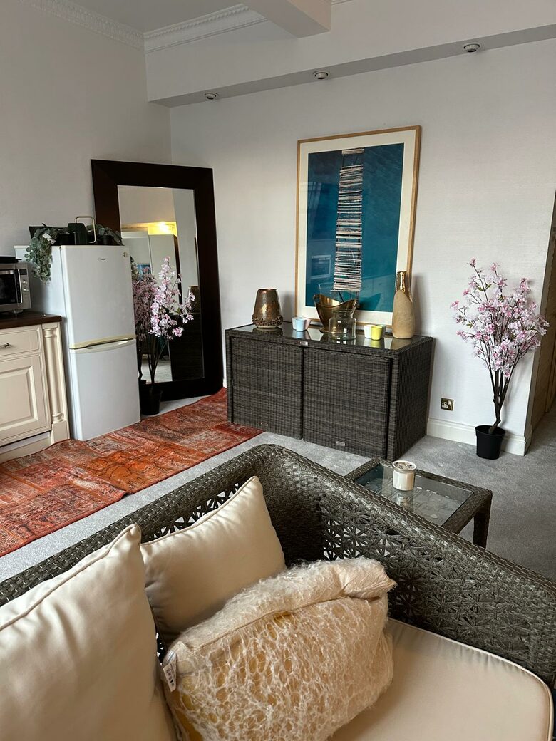 Grosvenor Square Residence in the Heart of Mayfair - London, United Kingdom