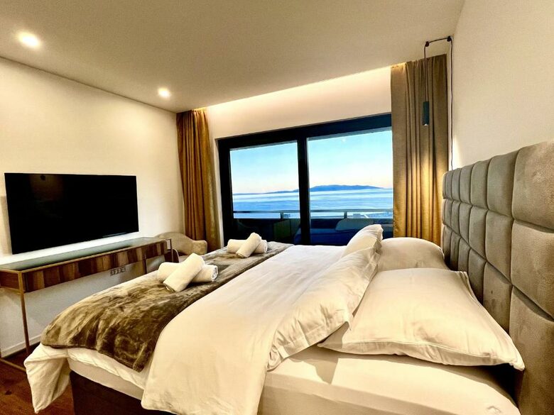 Luxury Coastal Villa with Heated Pool & Rooftop Spa - Opatija, Croatia