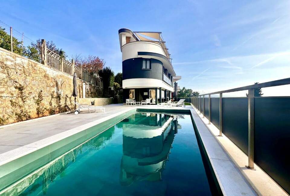 Luxury Coastal Villa with Heated Pool & Rooftop Spa - Opatija, Croatia