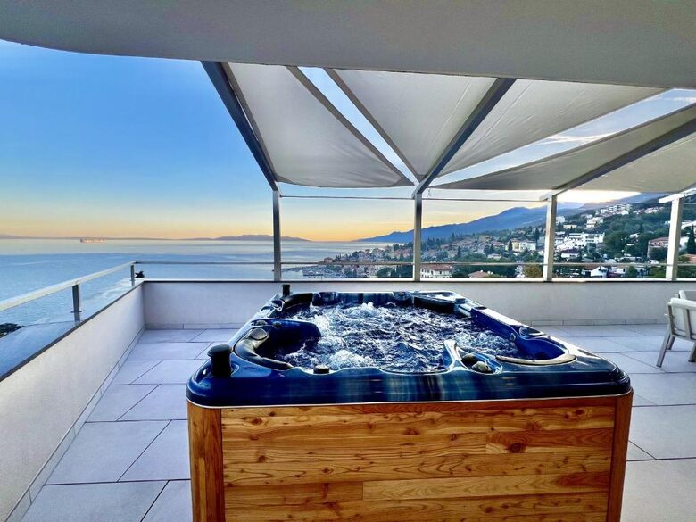 Luxury Coastal Villa with Heated Pool & Rooftop Spa - Opatija, Croatia