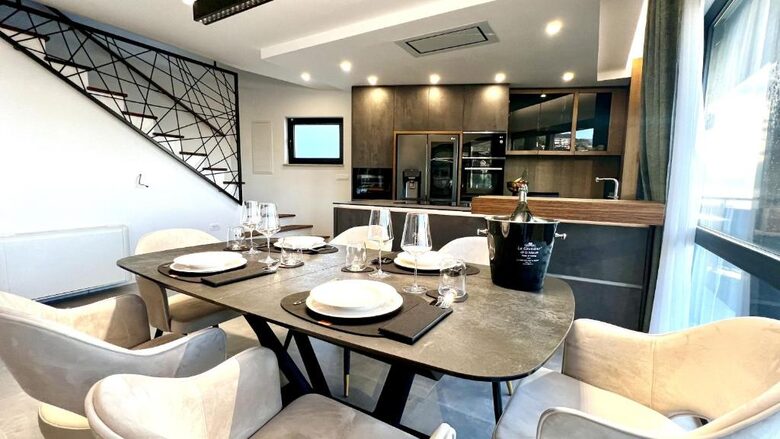Luxury Coastal Villa with Heated Pool & Rooftop Spa - Opatija, Croatia