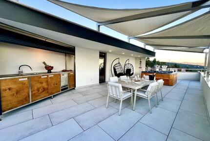 Luxury Coastal Villa with Heated Pool & Rooftop Spa - Opatija, Croatia