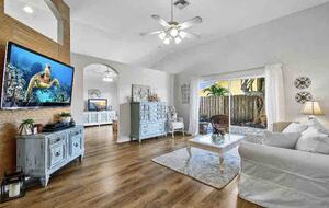 Coastal Charm Just Minutes from Jupiter Beach - Jupiter, Florida