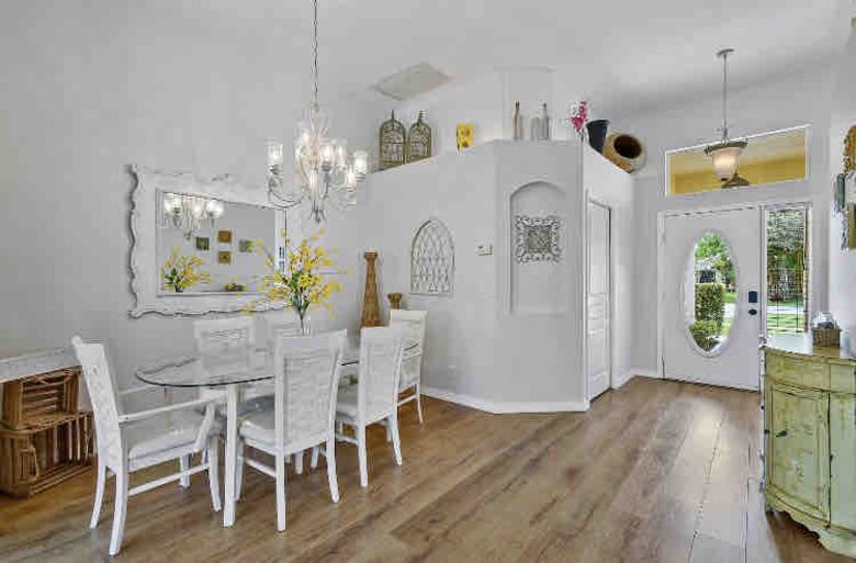 Coastal Charm Just Minutes from Jupiter Beach - Jupiter, Florida