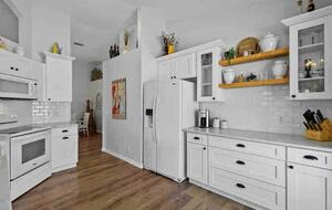 Coastal Charm Just Minutes from Jupiter Beach - Jupiter, Florida