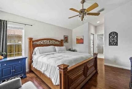 Coastal Charm Just Minutes from Jupiter Beach - Jupiter, Florida