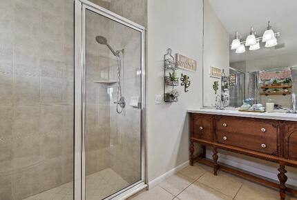 Coastal Charm Just Minutes from Jupiter Beach - Jupiter, Florida