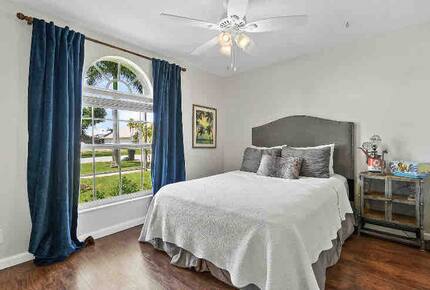 Coastal Charm Just Minutes from Jupiter Beach - Jupiter, Florida
