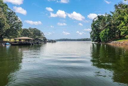 Expansive Lakefront Retreat with Private Beach and Dock - Mooresville, North Carolina