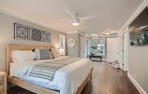 Expansive Lakefront Retreat with Private Beach and Dock - Mooresville, North Carolina