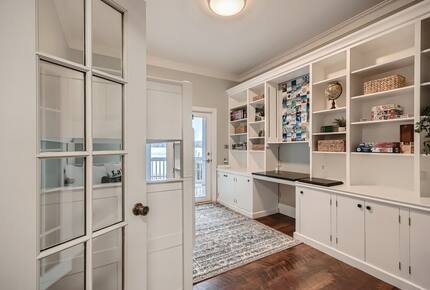 Expansive Lakefront Retreat with Private Beach and Dock - Mooresville, North Carolina