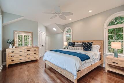 Expansive Lakefront Retreat with Private Beach and Dock - Mooresville, North Carolina