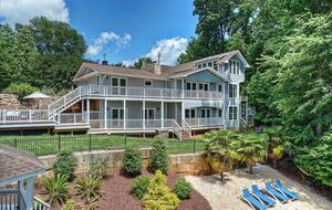 Expansive Lakefront Retreat with Private Beach and Dock - Mooresville, North Carolina