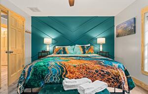 Elegant Escape with Hot Tub, Game Lounge & Theater - Massanutten, Virginia