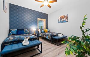 Elegant Escape with Hot Tub, Game Lounge & Theater - Massanutten, Virginia