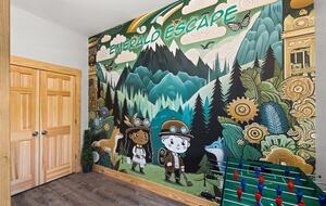 Elegant Escape with Hot Tub, Game Lounge & Theater - Massanutten, Virginia