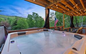 Elegant Escape with Hot Tub, Game Lounge & Theater - Massanutten, Virginia
