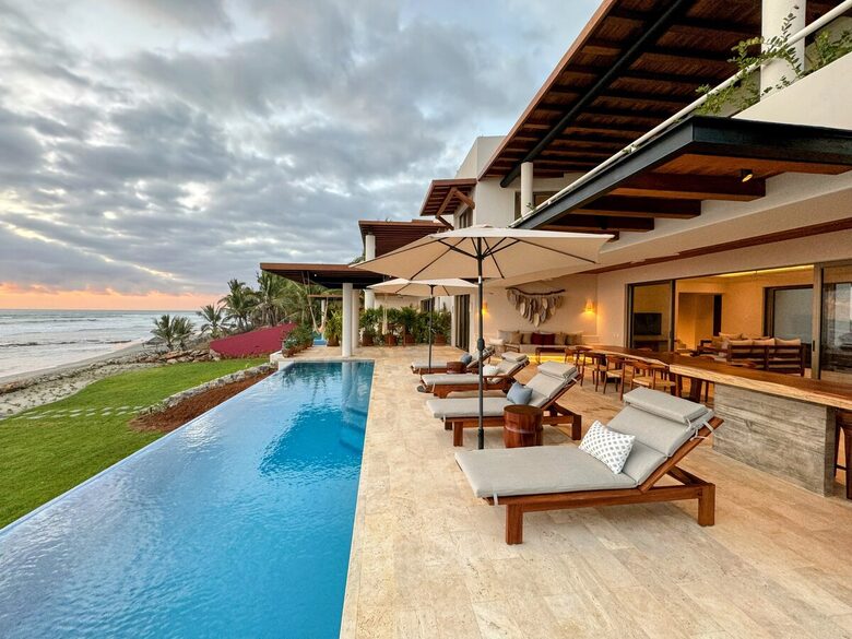 Surfside Elegance on Playa La Saladita - La Saladita, Mexico