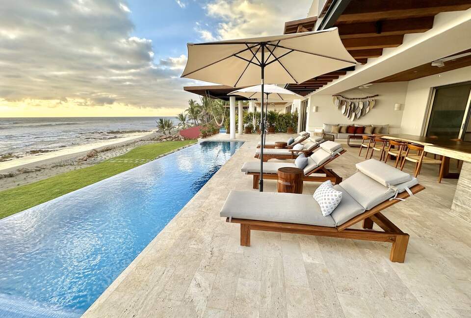 Surfside Elegance on Playa La Saladita - La Saladita, Mexico