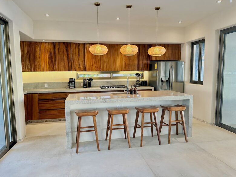 Surfside Elegance on Playa La Saladita - La Saladita, Mexico