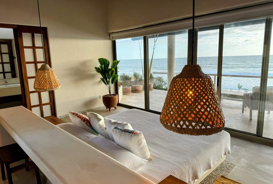 Surfside Elegance on Playa La Saladita - La Saladita, Mexico