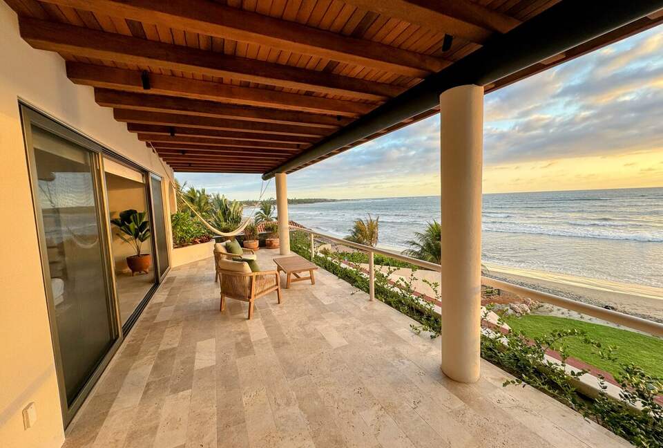 Surfside Elegance on Playa La Saladita - La Saladita, Mexico
