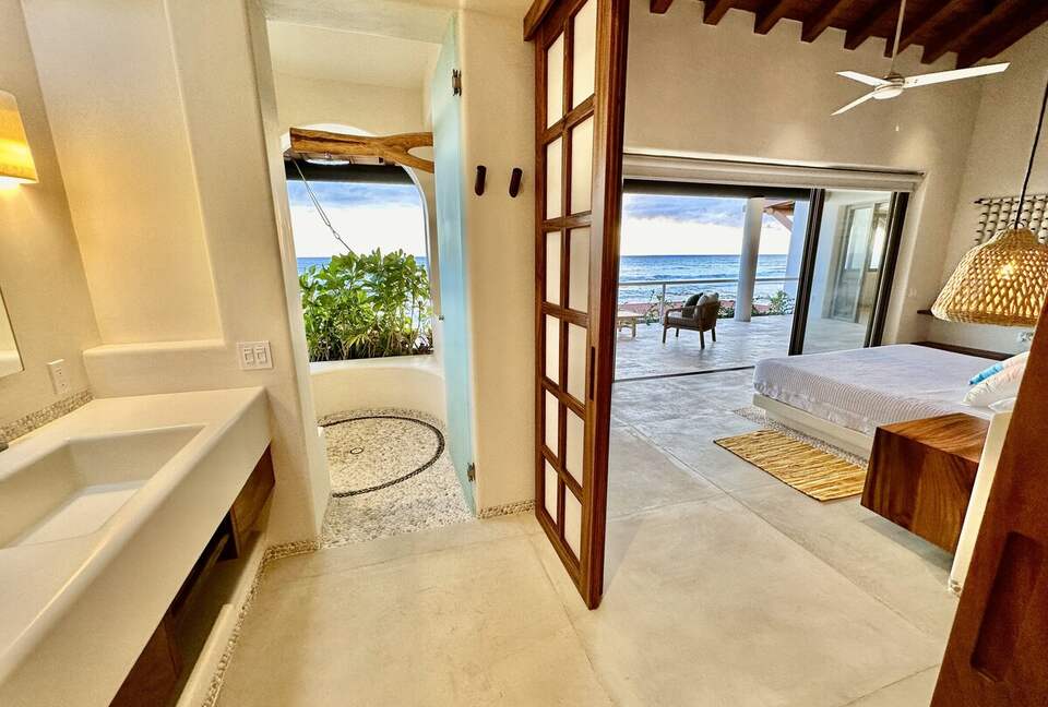 Surfside Elegance on Playa La Saladita - La Saladita, Mexico