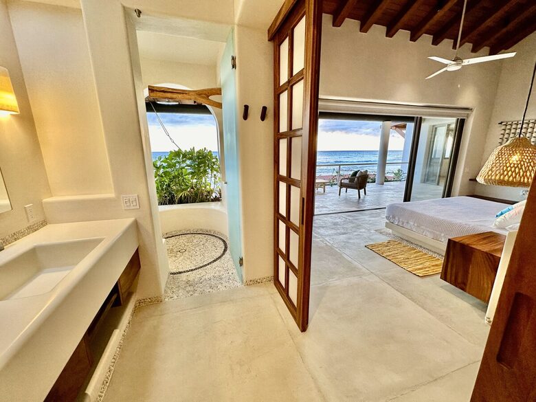 Surfside Elegance on Playa La Saladita - La Saladita, Mexico