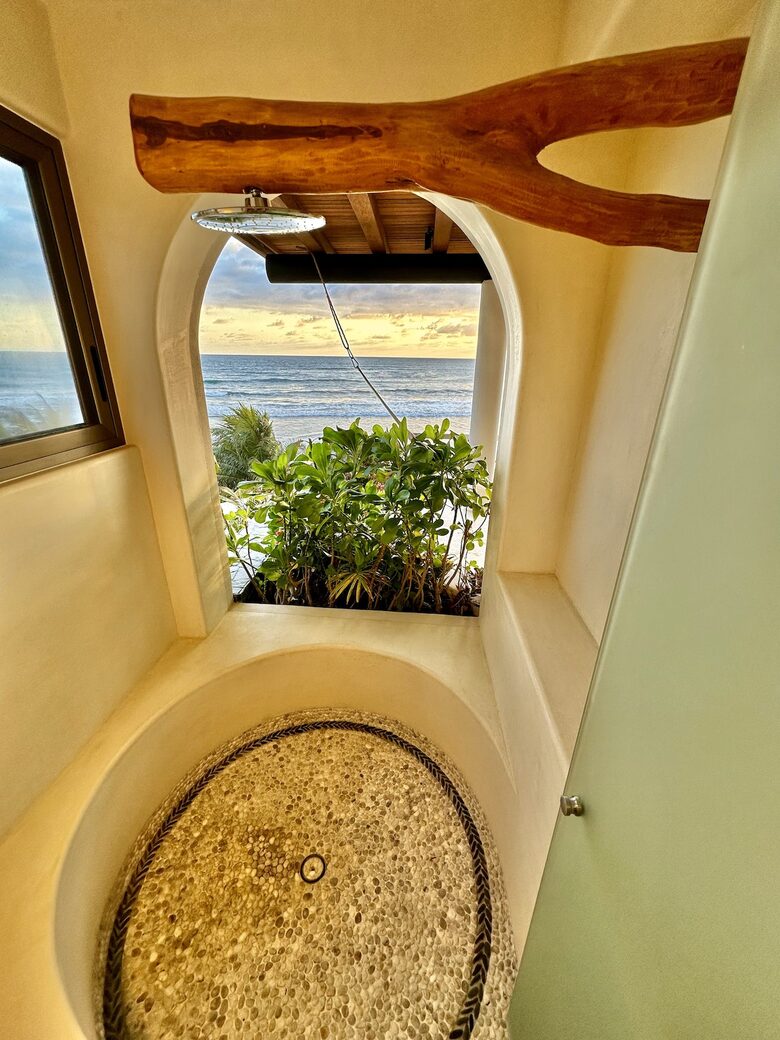 Surfside Elegance on Playa La Saladita - La Saladita, Mexico