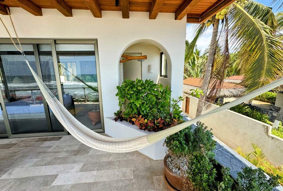 Surfside Elegance on Playa La Saladita - La Saladita, Mexico