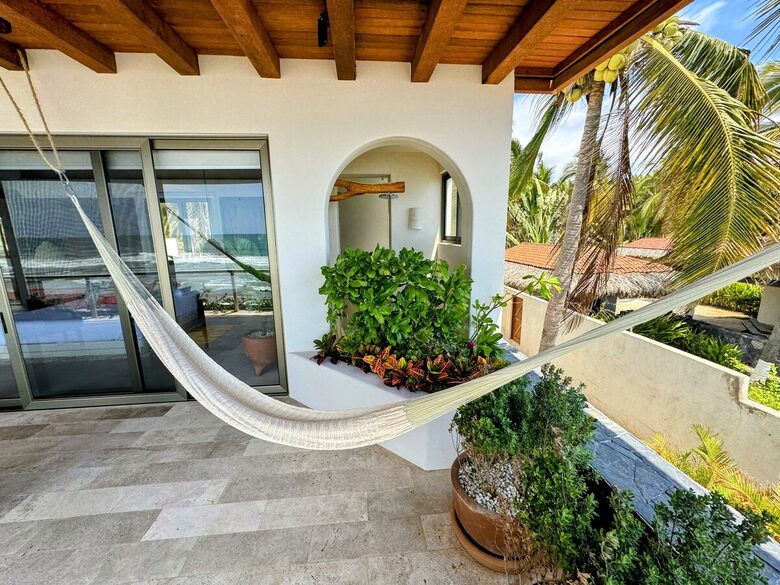 Surfside Elegance on Playa La Saladita - La Saladita, Mexico