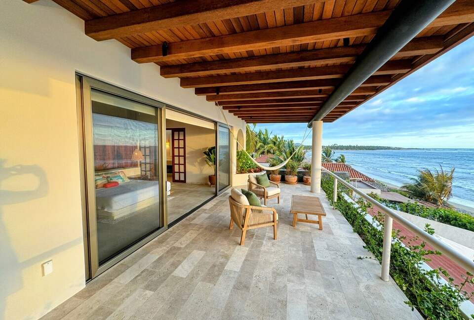 Surfside Elegance on Playa La Saladita - La Saladita, Mexico