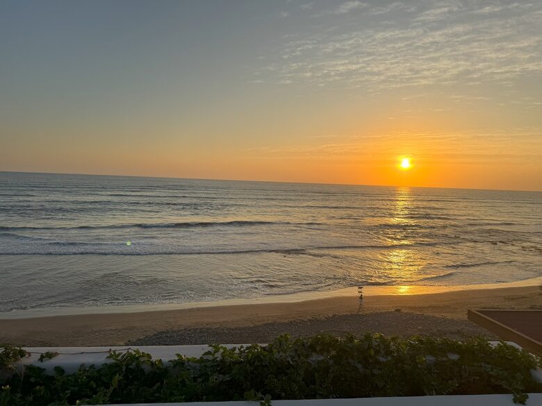 Surfside Elegance on Playa La Saladita - La Saladita, Mexico