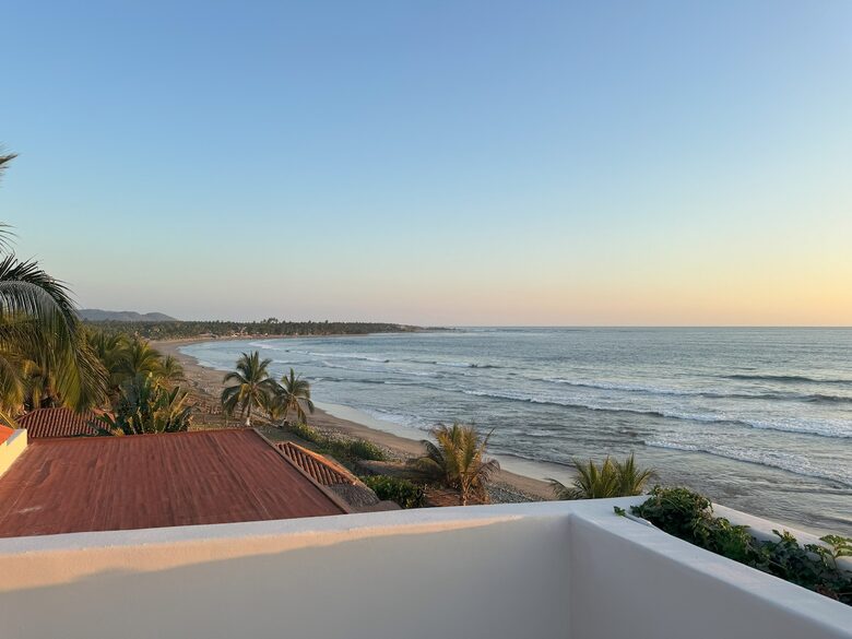Surfside Elegance on Playa La Saladita - La Saladita, Mexico